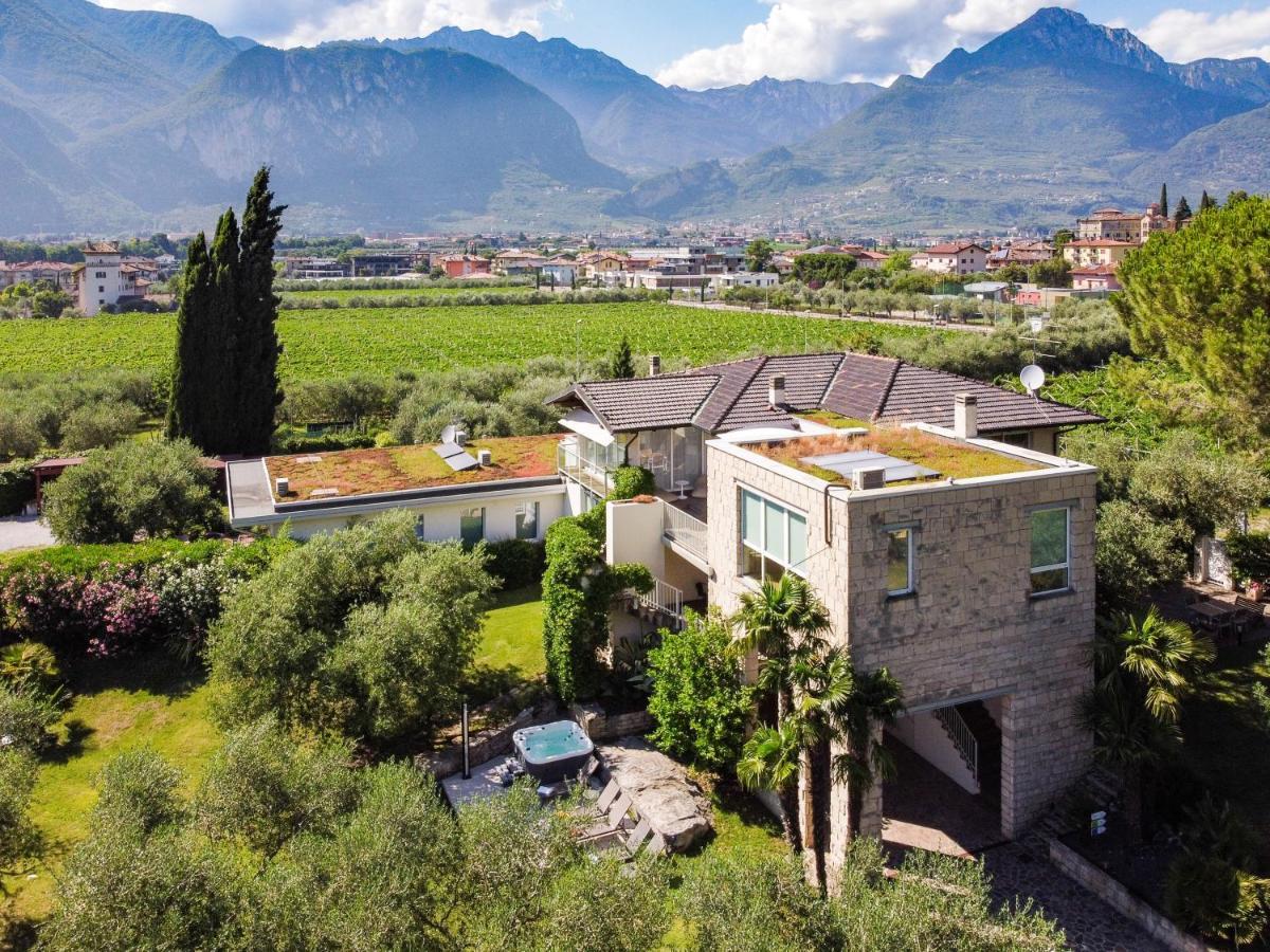 Lake House La Gemma Riva del Garda Bagian luar foto